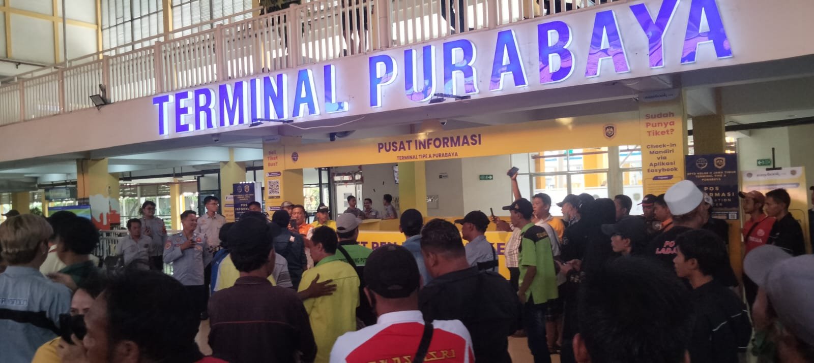 Badan Hukum Paguyuban Mandor Bus PO AKDP dan AKAP Nasional Bungurasih Mengajukan Komplain Terhadap Kehadiran Easybook.com