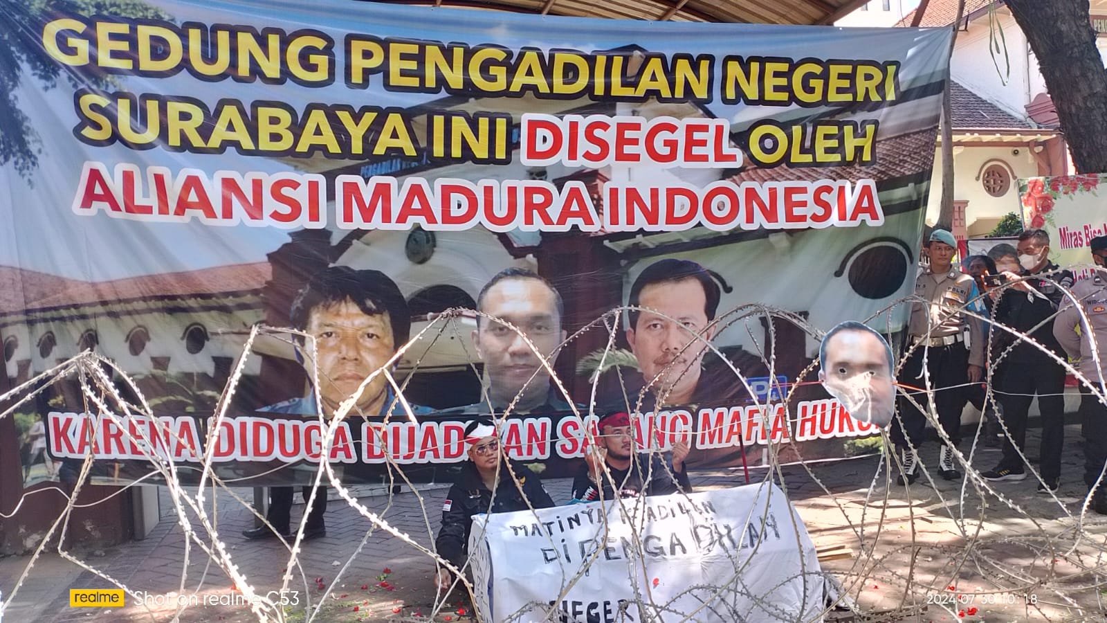 Diberi Pertanyaan Dari AMI Ketua Pengadilan Negeri Surabaya Tak Mampu Berkutik