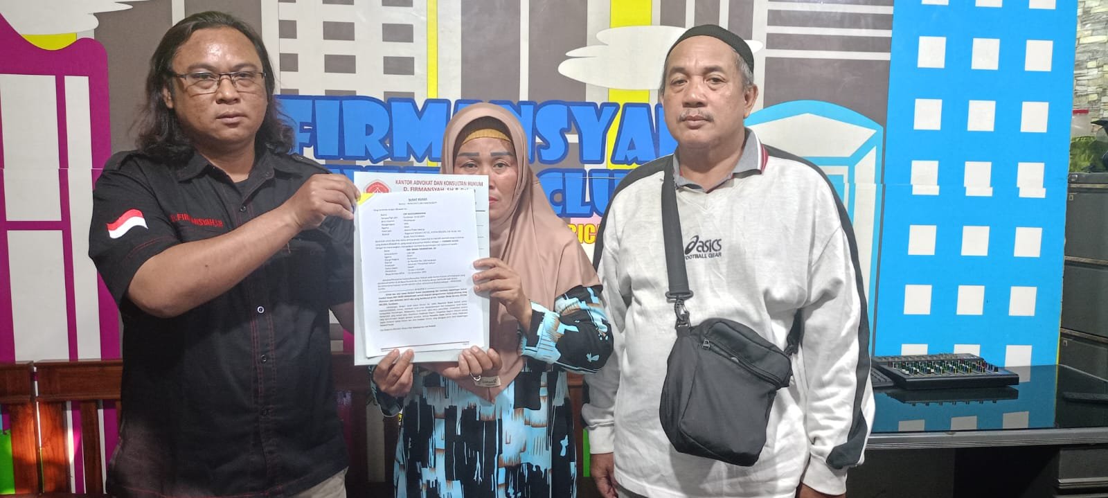 Nemen....Perkara Utang, Rentenir Ancam Bunuh Ibu Rumah Tangga