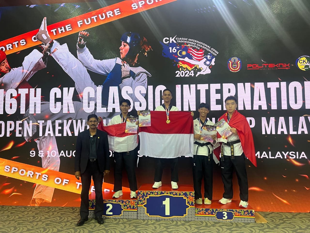 Dua Anggota Polres Probolinggo Kota Ukir Prestasi Pada Kejuaraan Taekwondo Championship Malaysia 2024