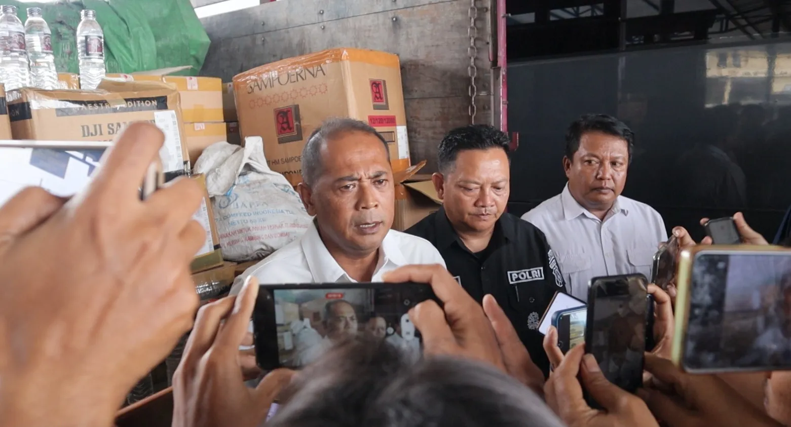 Polres Blitar Berhasil Gagalkan Pengiriman Miras Jenis Arak ke Luar Jawa