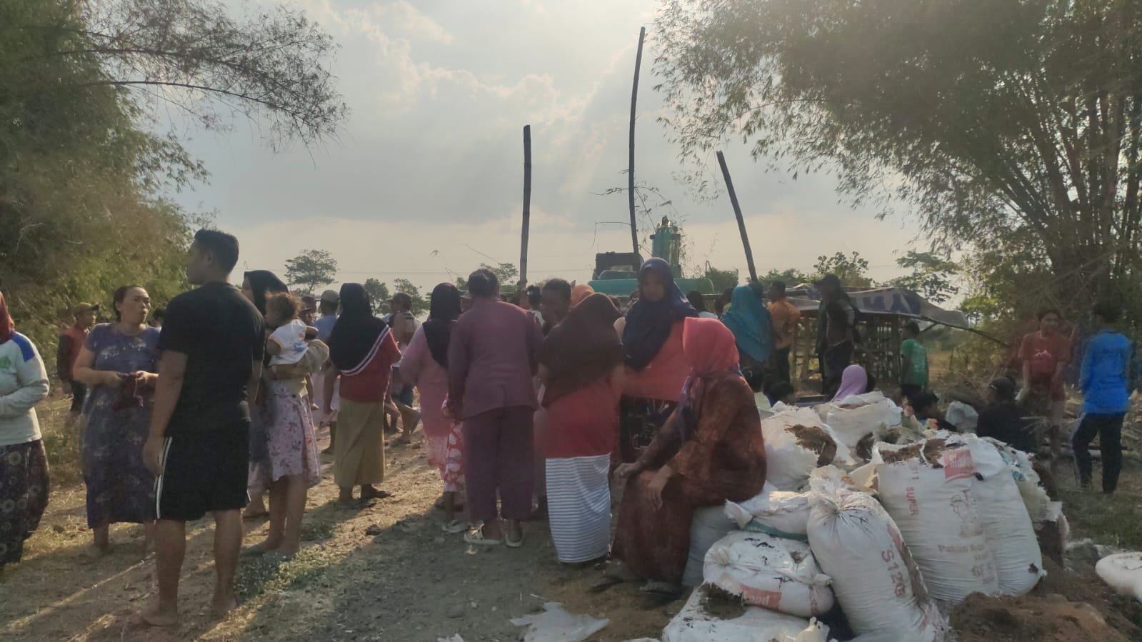 Mengusut Dugaan Eksploitasi Anak Dibawah Umur Dijadikan Amunisi Melawan Pengusaha Tambang di Mojokerto 