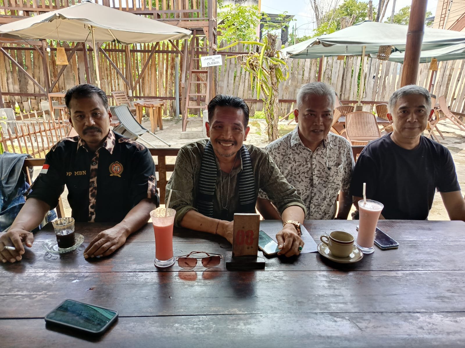 Aktivis Senior Banyuwangi Mempertanyakan Konsistensi Supremasi Hukum di Banyuwangi dalam Kasus Pengancaman dengan Senjata Api