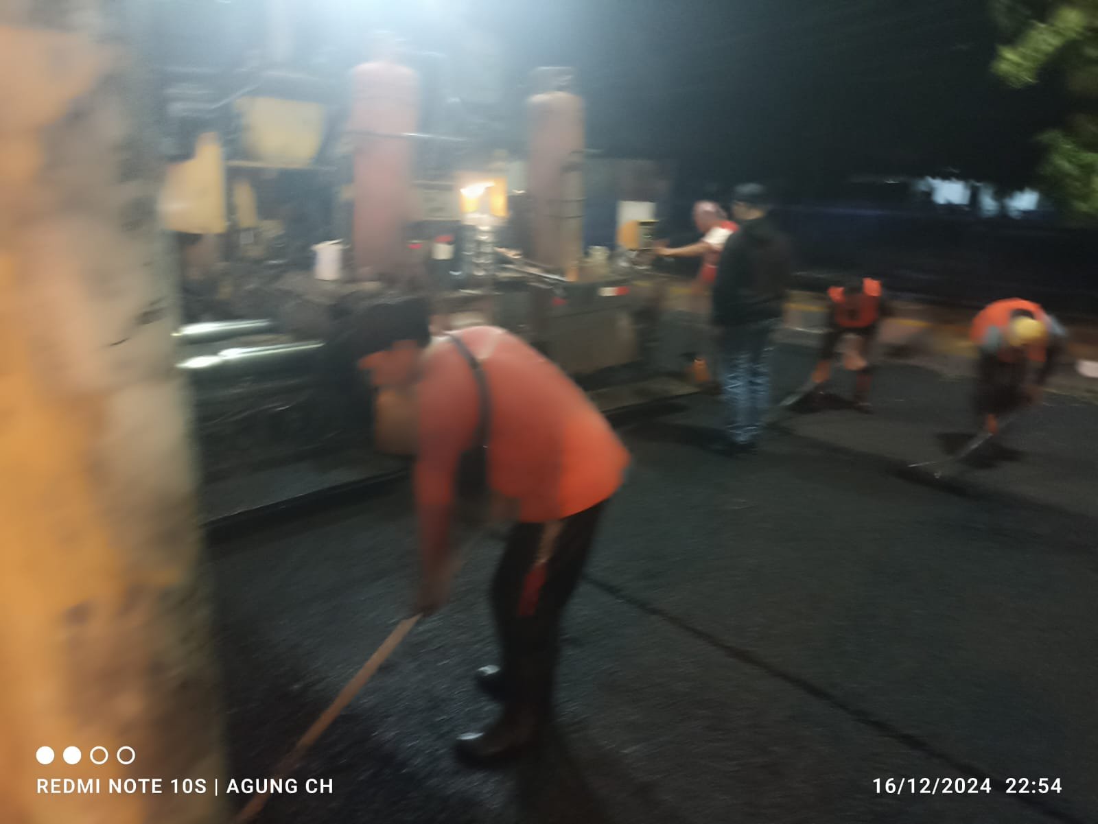 Jalan Bhayangkara Jadi Zona Merah, Diduga Pelaksana Proyek Abaikan Keselamatan