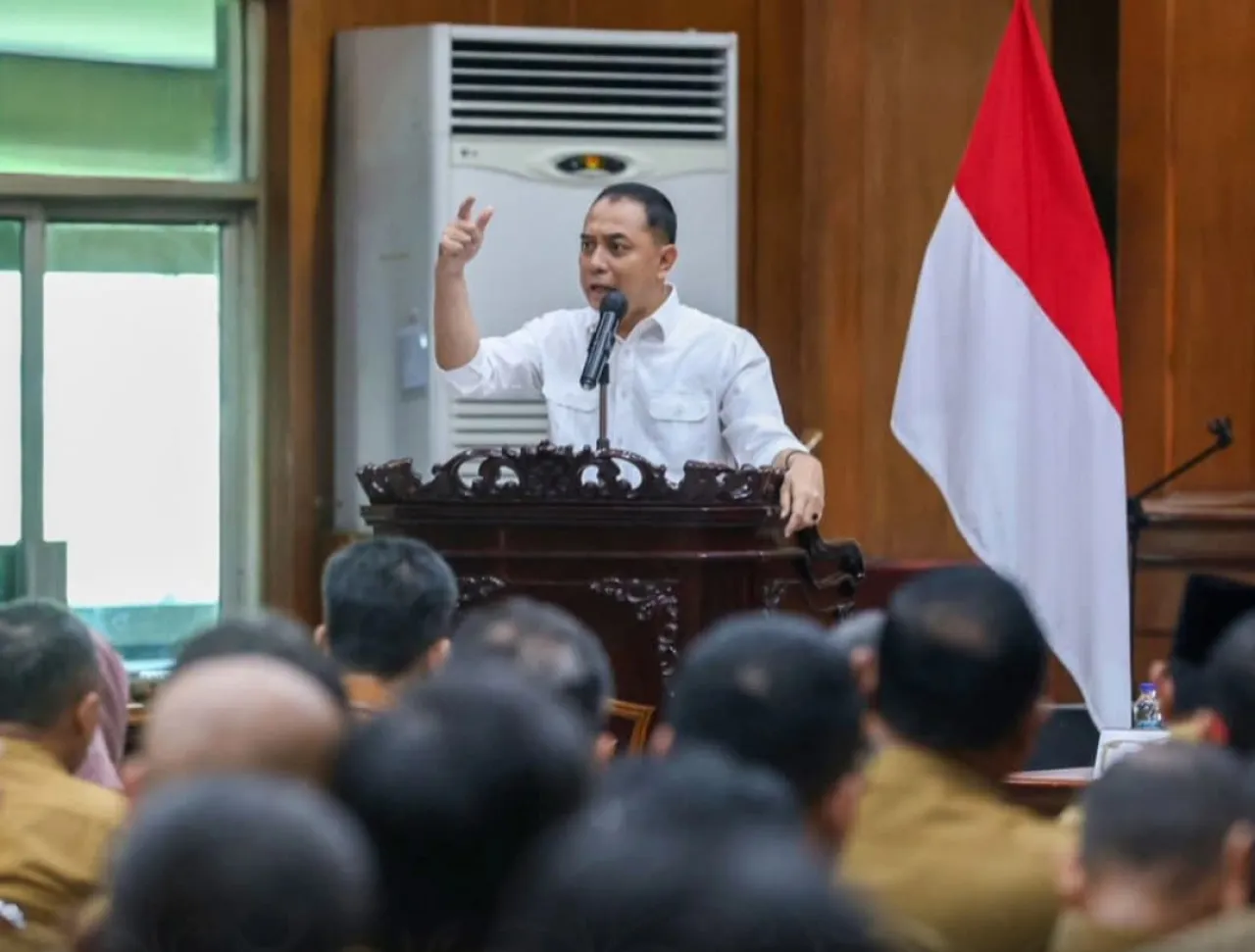 Cegah Praktik Pungli, Wali Kota Eri Minta Lurah dan Camat Buat Edaran ke Rumah Warga: Urus Adminduk Gratis