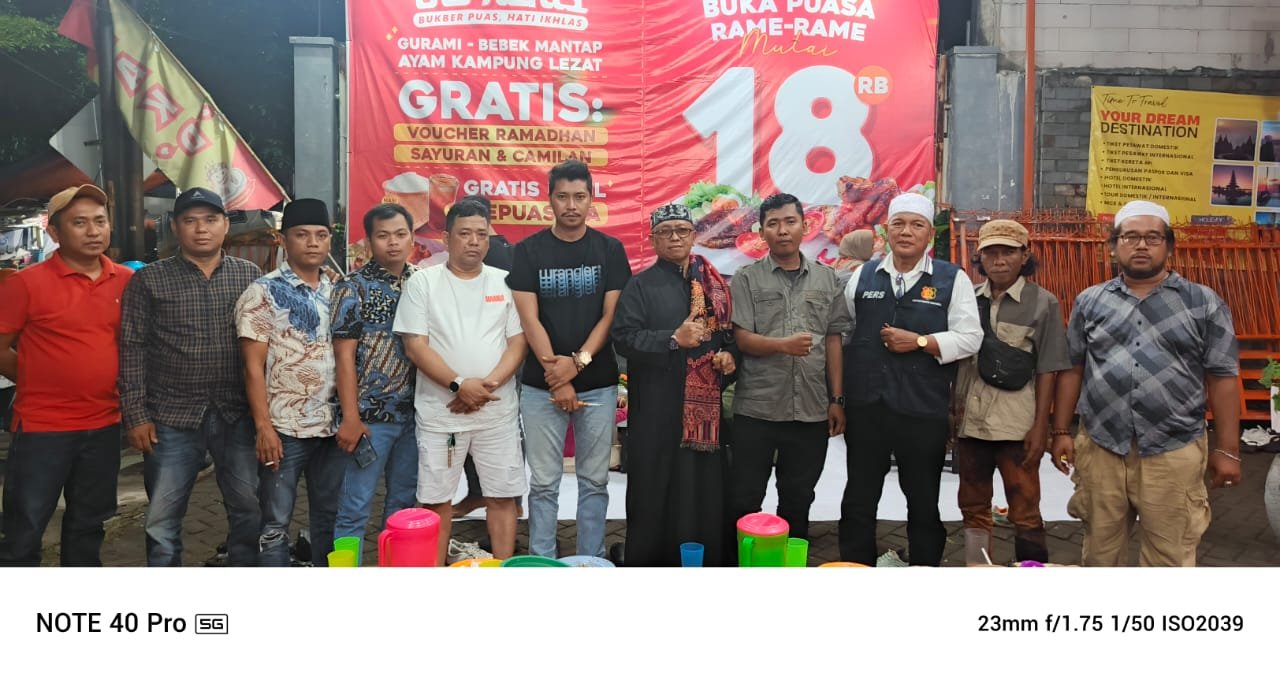 Delik Jatim Group Gelar Buka Puasa Bersama Ratusan Jurnalis Surabaya di Ayam Bakar Pak D