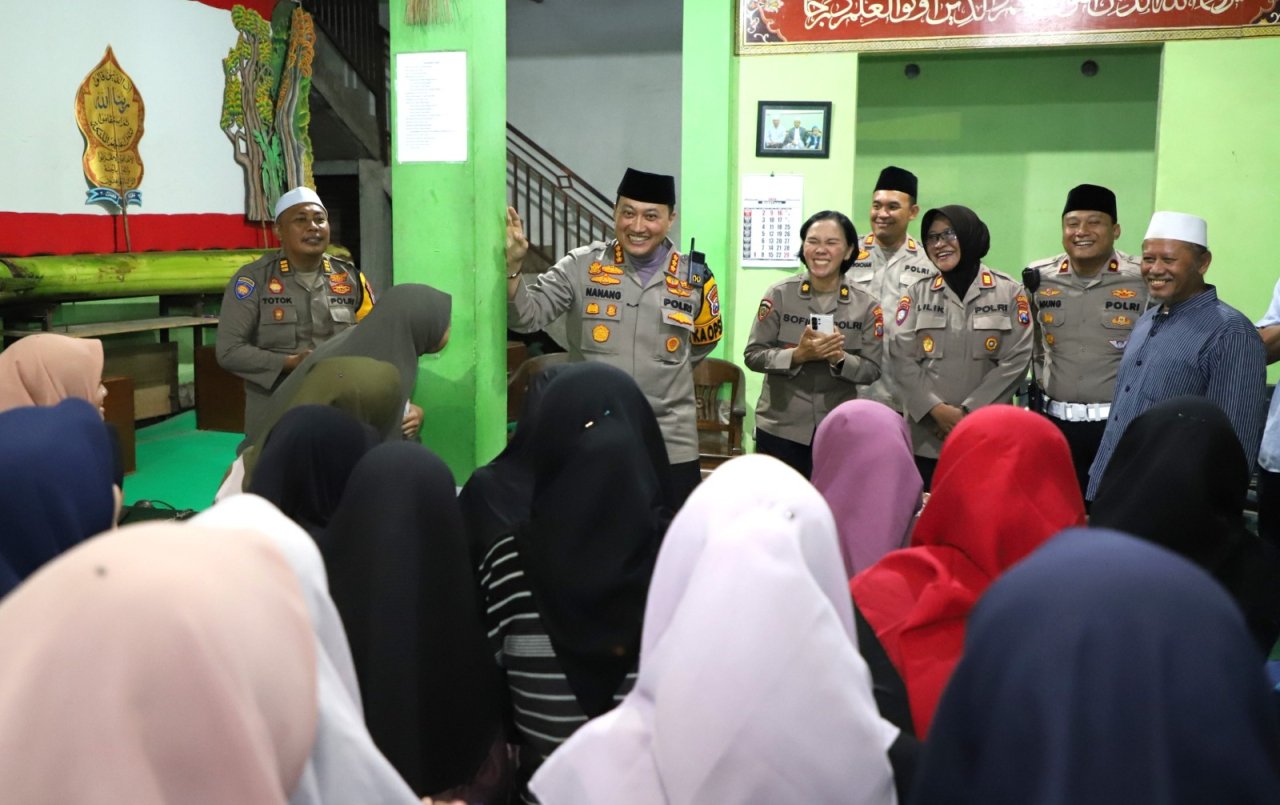 Gelar Safari Ramadhan, Polresta Malang Kota Buka Puasa Bersama Mahasiswa dan Anak Yatim