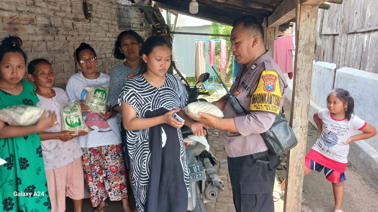 Polsek Bagor Bangun Kembali Rumah Korban Kebakaran di Banaranwetan