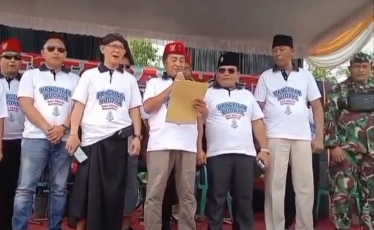 Tanpa Pejabat, Pesta Rakyat di Mojokerto Berlangsung Meriah dengan 1000 Porsi Bakso dan Teh Manis Gratis