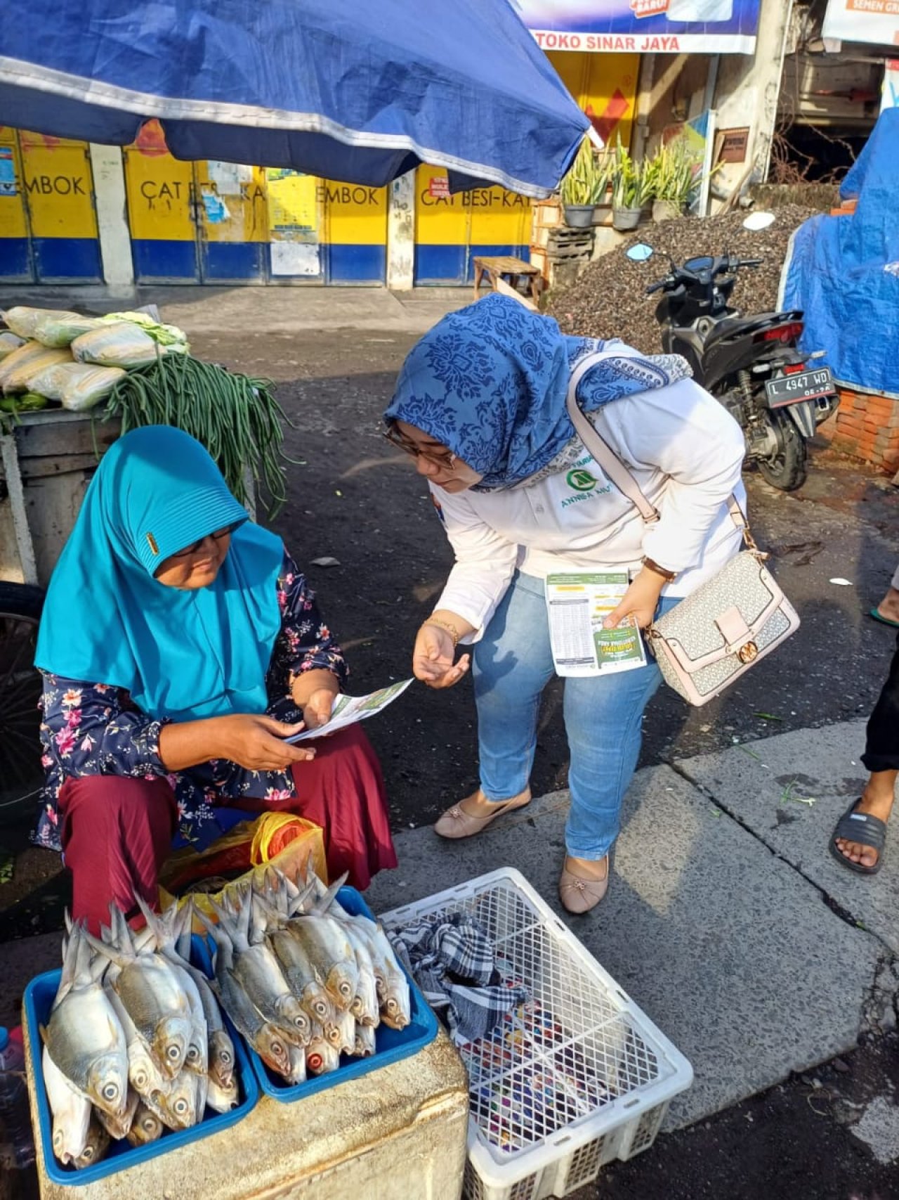 Grebek Pasar Bank Syariah Annisa Mukti Sosialisasi Produk Unggulan