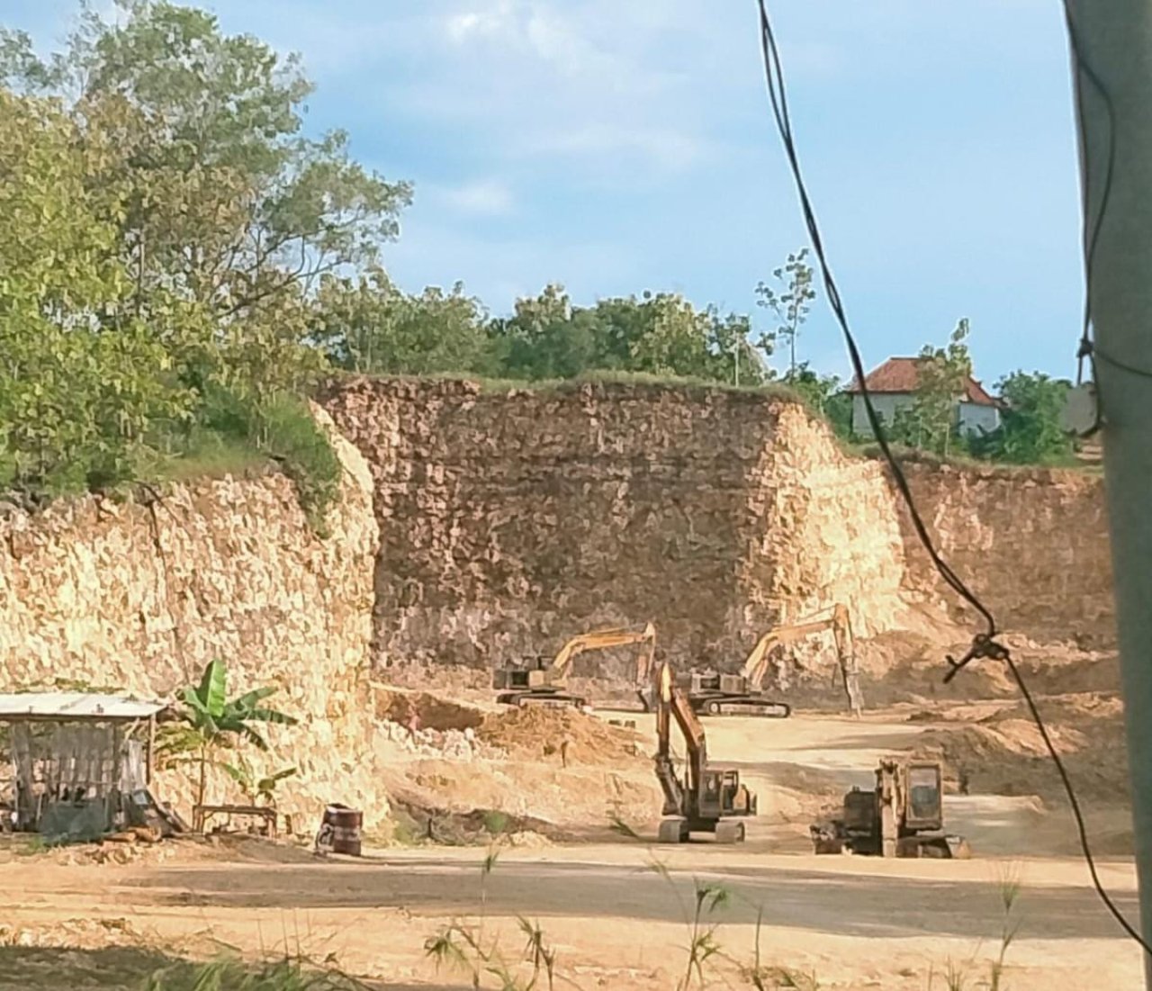 LKUHAP Ultimatum Penambang Ilegal di Sampang: Perang terhadap Tambang Liar Dimulai