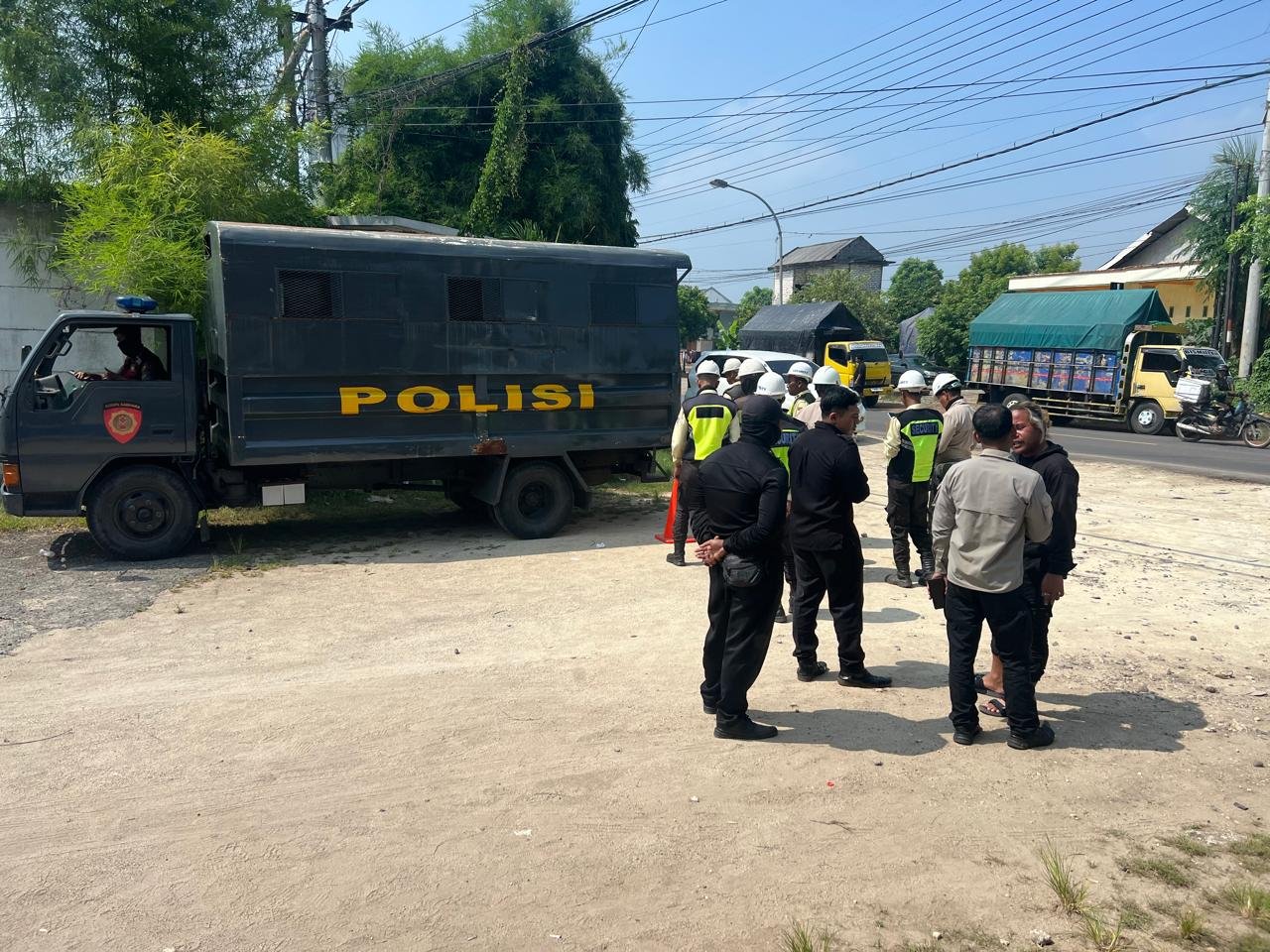 Belum Ada Keputusan dari Pengadilan, PT Dok Pantai Lamongan Pasang Kawat Berduri