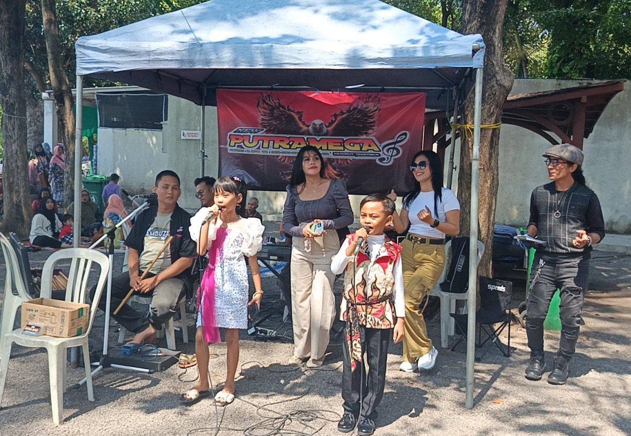 Artis Cilik Driyorejo Gresik, Chalif dan Ling Ling, Curi Perhatian di Surabaya