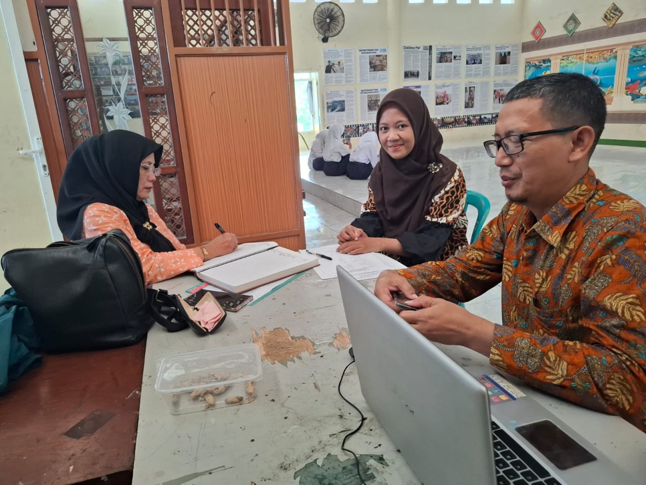 Pengawas Manajemen Madrasah Monev di MTs Muhammadiyah 19 Surabaya