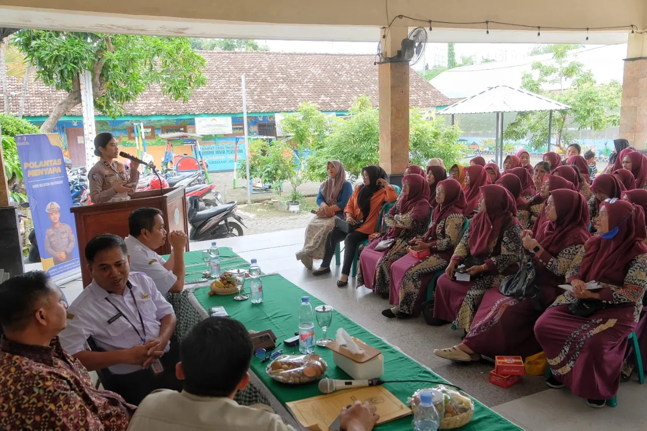 Samsat Sidoarjo Kota Sosialisasikan Pajak dan Opsen PKB BBNKB di Jumputrejo Kecamatan Sukodono 