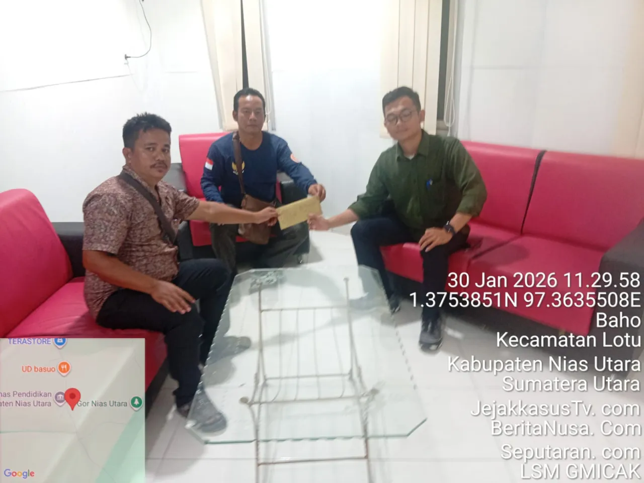 Dugaan Korupsi di SMPN 3 Tugala Oyo Kepala Sekolah Terlibat,telah di laporkan kepada Inspektorat Nias Utara.