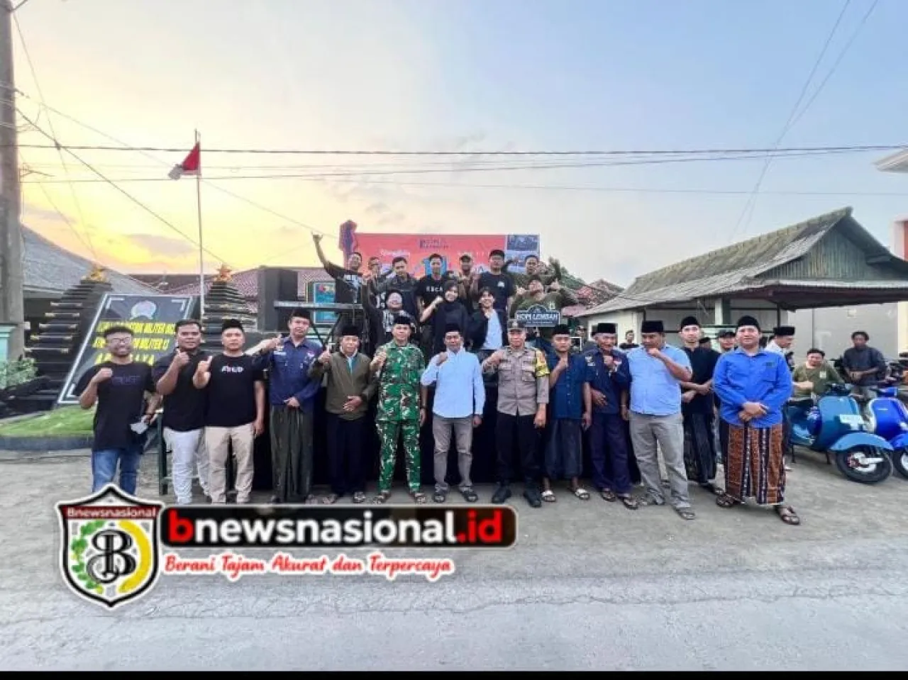 Hangatkan Ramadan, Anak-Anak Kopi Lembah Gelar Bukber dan Musik di Koramil Arosbaya