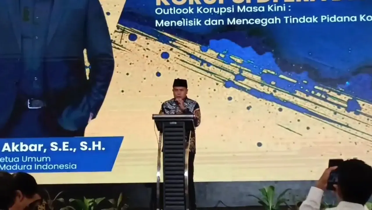 Merajut Integritas di Tengah Arus Digital, AMI Sukses Gelar Seminar Nasional dan Halal Bihalal di Hotel Morazen