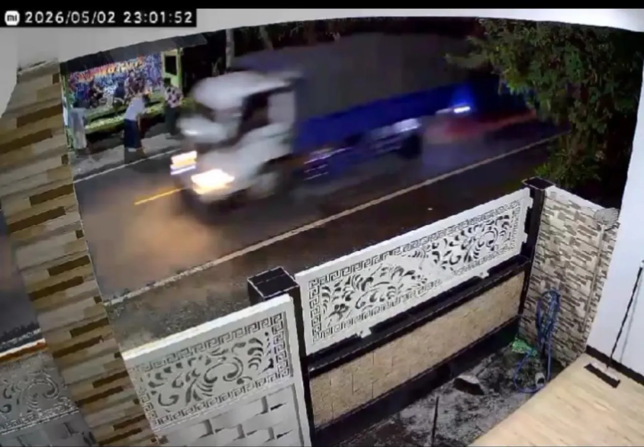 CCTV Sorot Truk Misterius, Diduga Biang Tumpahan Solar Arosbaya–Bancaran