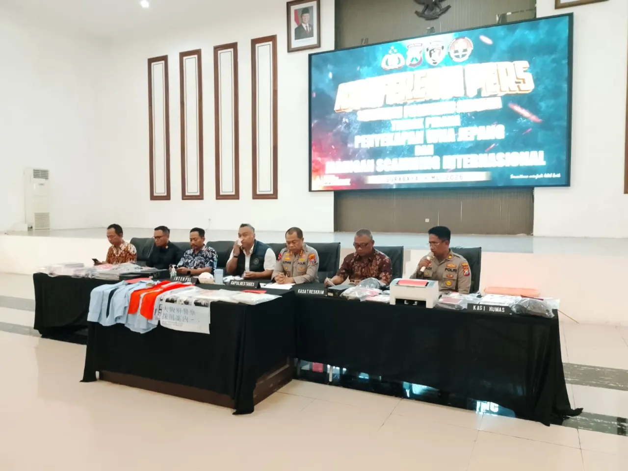 Polrestabes Surabaya Bongkar Jaringan Scamming Internasional, 44 WNA Diamankan