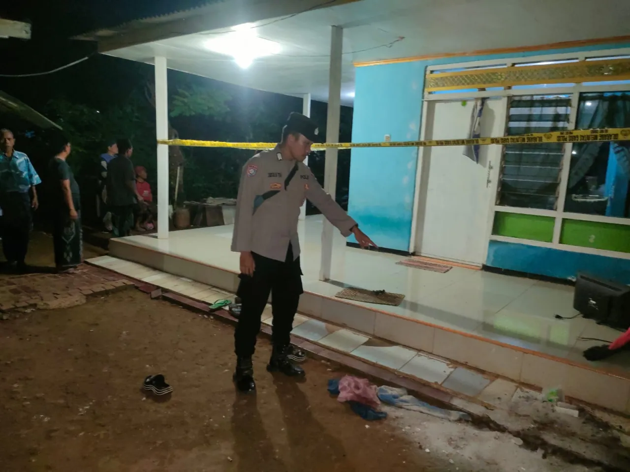 Dua Kerabat Terlibat Duel Berdarah di Tragah, Polisi Selidiki Motif Perselisihan