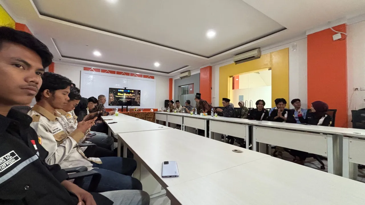 Dies Natalis ke-18 FISIB UTM Berlangsung Khidmat, Jadi Momentum Syukur dan Refleksi Capaian Akademik