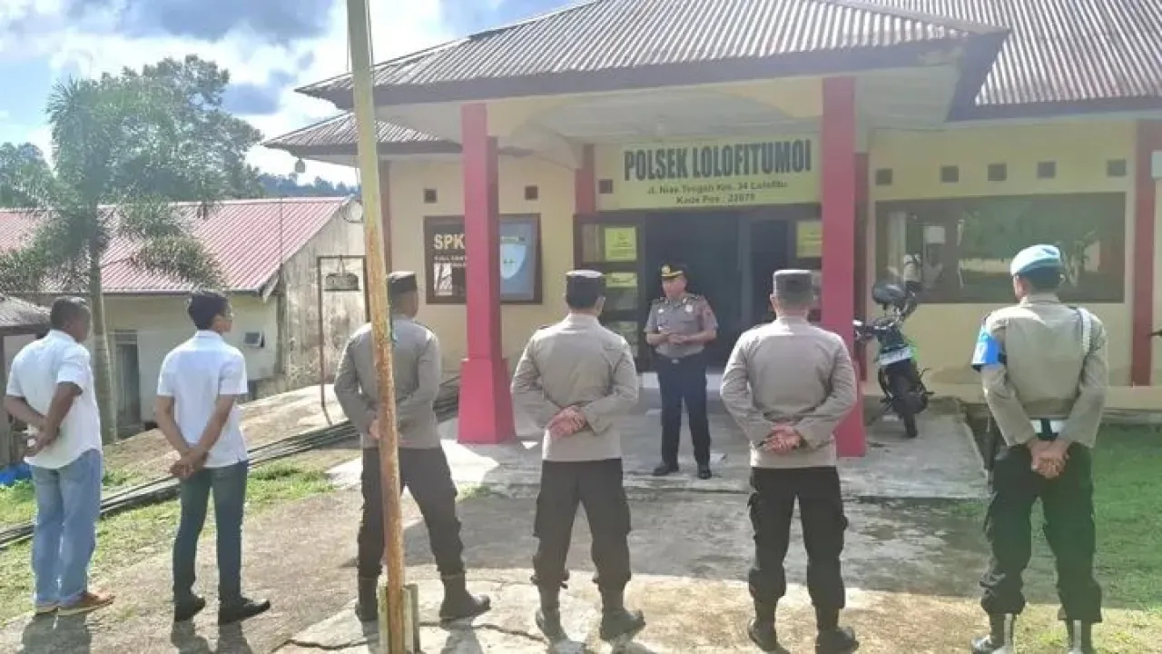 Apel Pagi Polsek Lolofitu Moi Perkuat Disiplin dan Sinergitas Bhabinkamtibmas Sesuai Presisi Polri