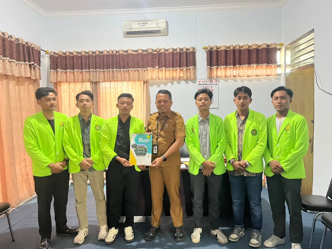 Dinilai Tak Selaras dengan Kota Dzikir dan Sholawat, BEM STAIDHI Adukan Aktivitas Shiva Coffee ke Camat Burneh