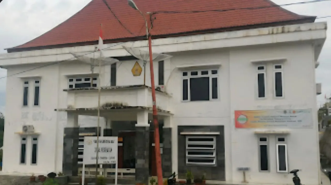 PLT Kadis Kesehatan Nias Barat Bungkam, Tak Jawab Konfirmasi Wartawan Soal Isu RSU Cerah Medika