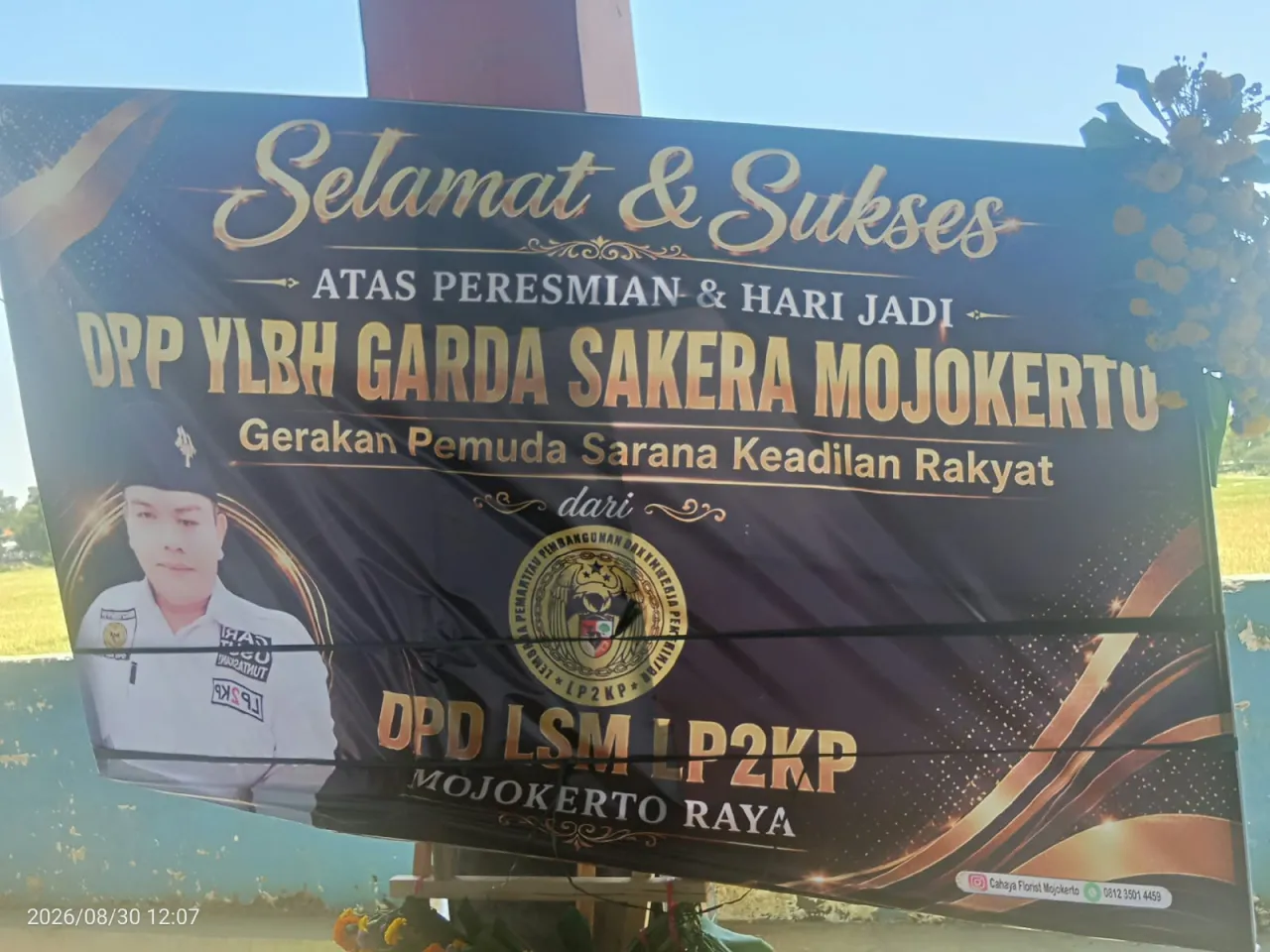 Puluhan Karangan Bunga Hadir di Hari Jadi & Peresmian YLBH Garda Sakera