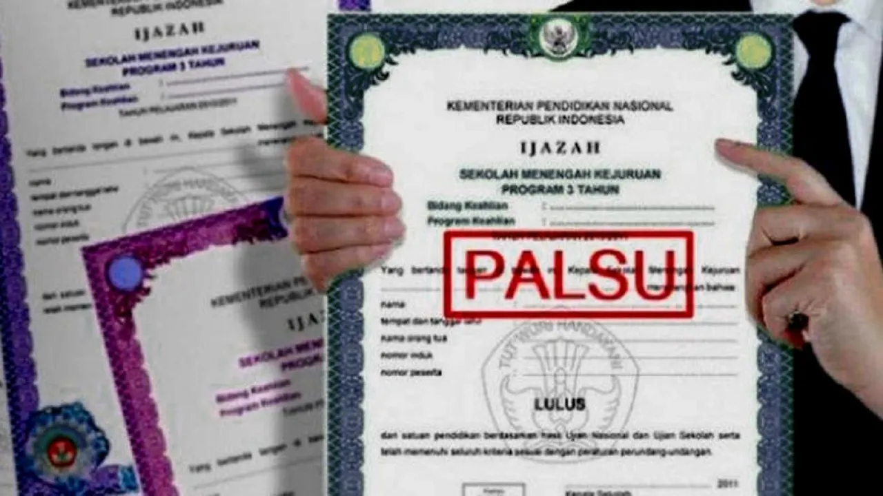 EMPAT KALI DIKONFIRMASI, PJ KADES ONONAMOLO III NIAS BARAT DIDUGA BUNGKAM SOAL ISU IDENTITAS DAN IJAZAH