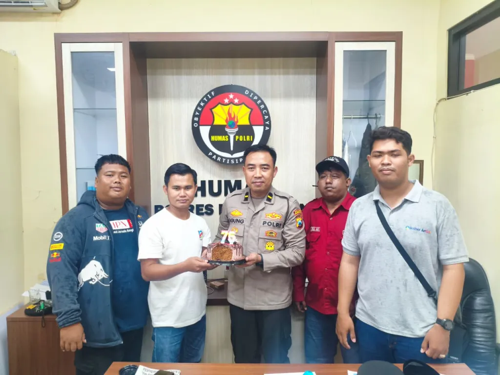 Momen Hangat HUT ke-75 Humas Polri, Awak Media Bangkalan Apresiasi Keterbukaan Informasi
