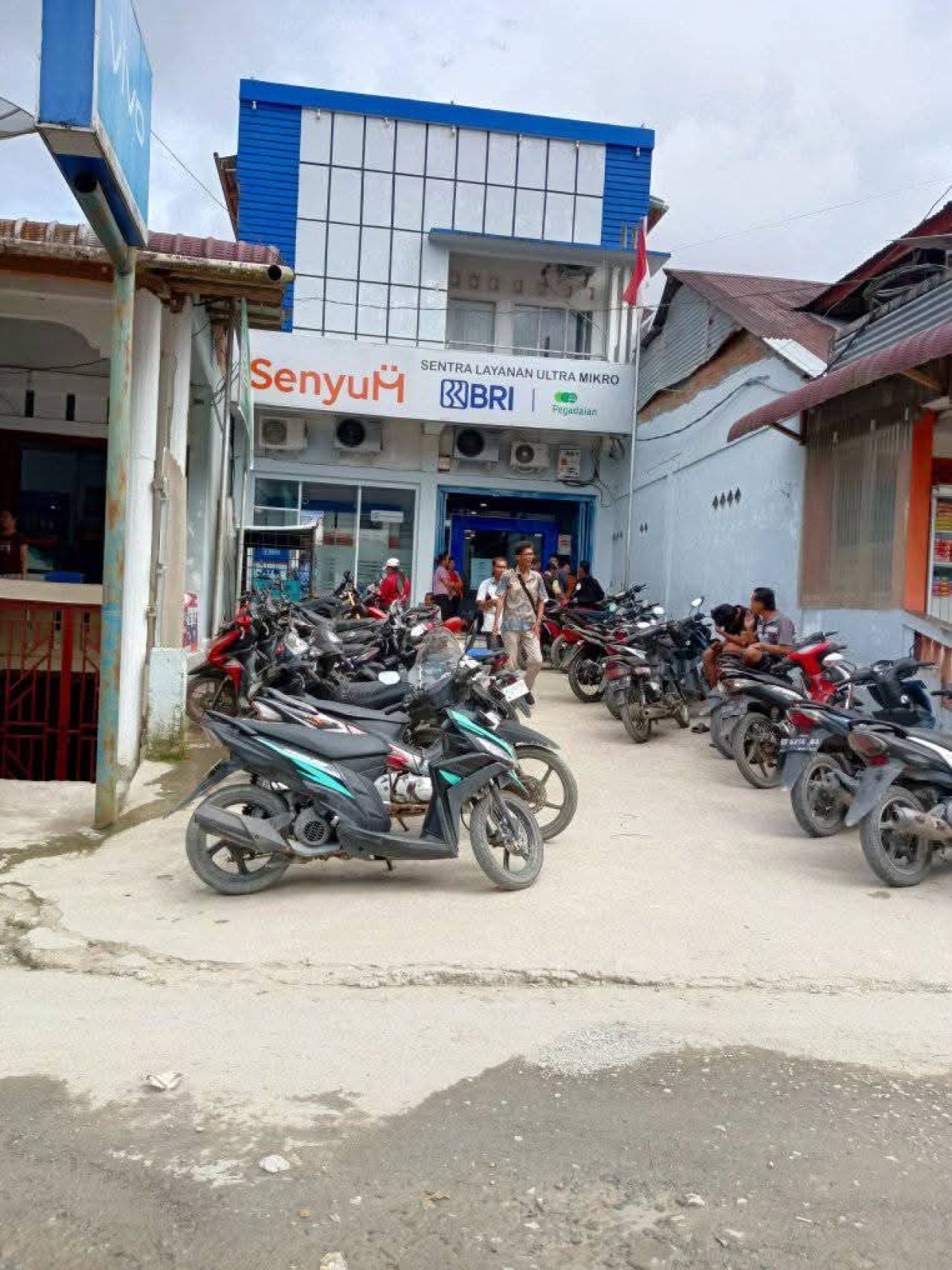 Pelayanan KUR Lamban di Nias Barat Masyarakat Desak Evaluasi Manajemen BRI Unit Mandrehe
