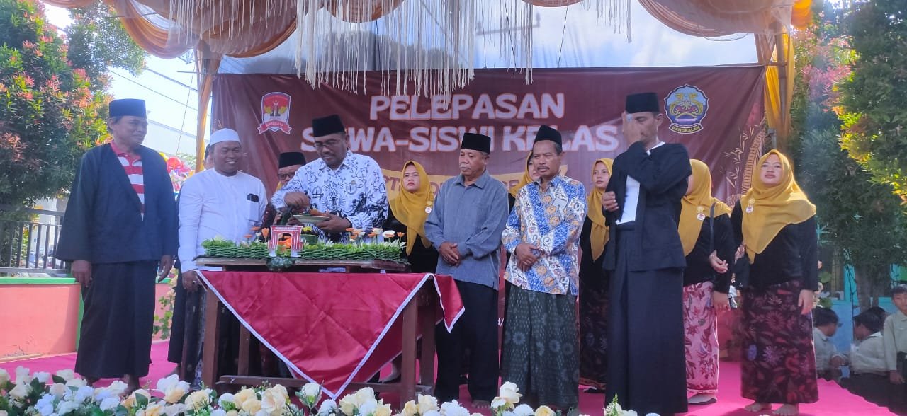 Pelepasan Siswa Kelas VI UPTD SDN Tambegan Usung Tema “Back to Nature Madura