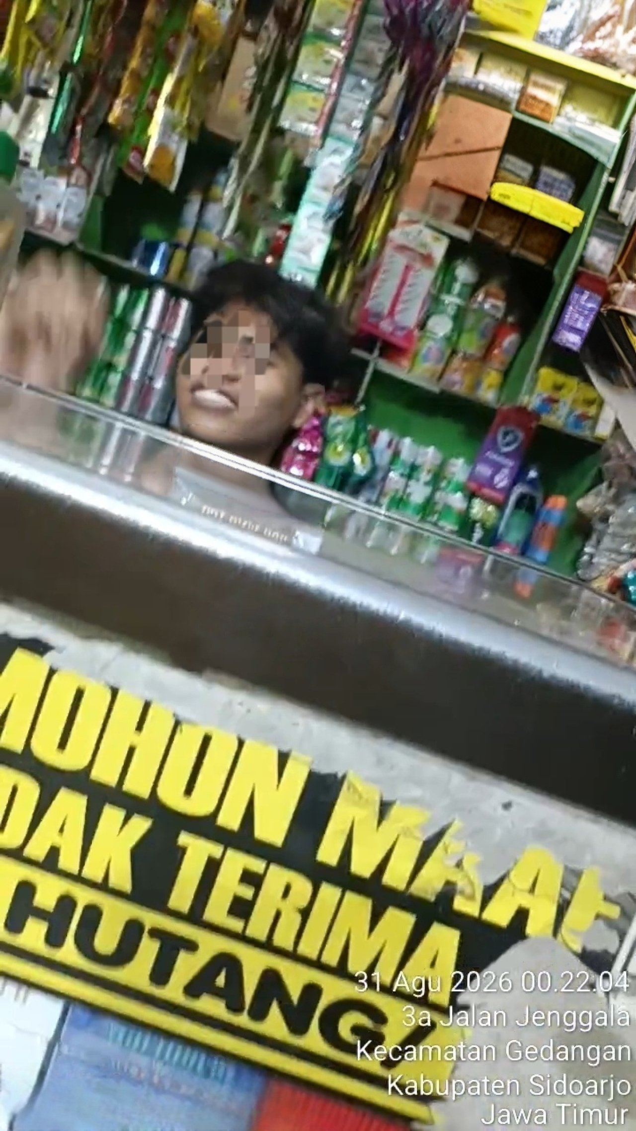 Marak Rokok Ilegal di Gedangan Sidoarjo, Toko Bebas Beroperasi Dekat Polsek Gedangan